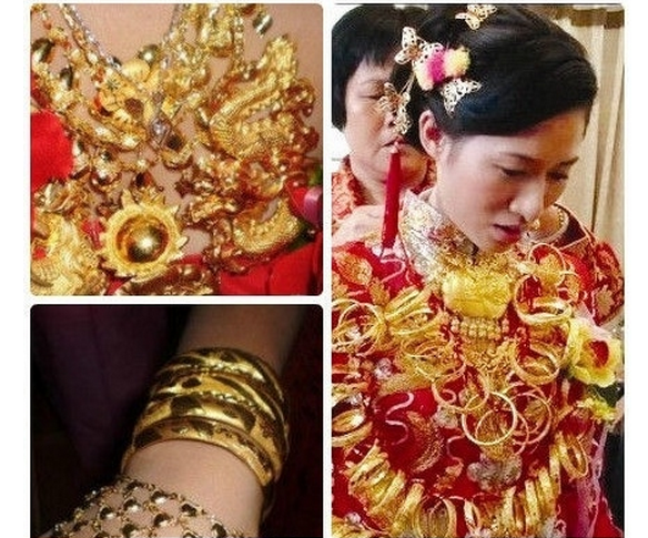 超夸张!中国土豪<em>女儿结婚嫁妆</em>五公斤金饰连身