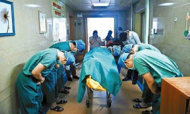 <em>二中</em>跳楼学生刘雅婷写给全教师的一封信我父母