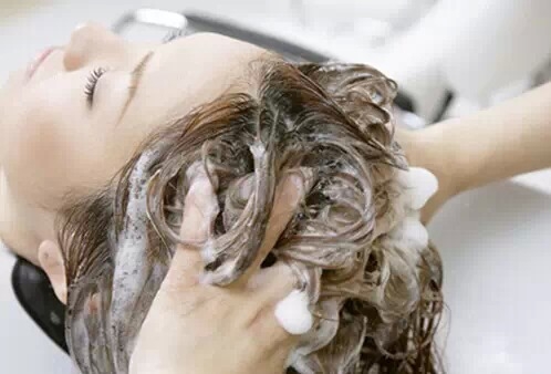 洗澡完排水孔常堵住吗? 这八大错误习惯让你掉