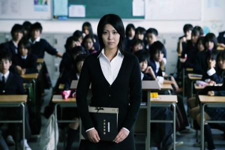 夜晚正妹问<em>校长</em>:你裤子里有 而我的<em>裙子里</em>没有