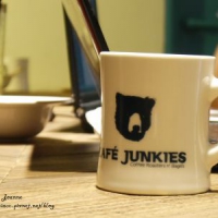 [Caf'e]一點都不破爛的★小破爛咖啡館★Caf'e Junkies