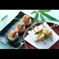 壽司倒著吃才是專家　美味關鍵在手拿不擠壓