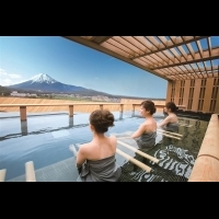 望著富士山撫摸天空之藍 日本名湯百選 鐘山苑