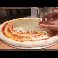 Pizza Denise ~ 時尚街頭隨性品嚐道地紐約風的"超大片Pizza " !!!!!!