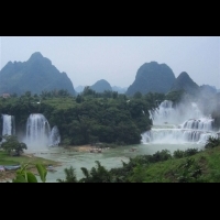中國綠城南寧 德天瀑布氣勢磅礡 跨一步就到越南
