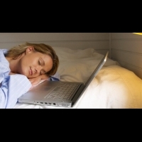 熬夜上網缺睡眠 增加心臟病糖尿病風險 | 健康達人網