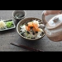 一個人的深夜食堂~日本居家美食「茶泡飯」該怎麼吃？