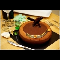 【台灣之光】85度C‧世界甜點冠軍大師陳立喆-水漾旋律巧克力蛋糕(每日手工限量50顆)