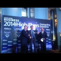 環聯榮獲2014 Hong Kong Business High Flyers Awards消費者信貸報告及創新金融服務獎