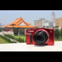 Canon新推出兩款薄型高倍變焦類單眼相機 春暖花開旅遊必備良機
