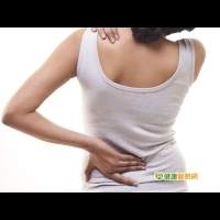 側腰痠以為腎水腫　原來腎盂輸尿管已阻塞