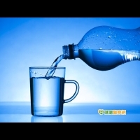 預防中暑關鍵　養成補充水份習慣