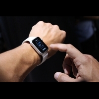 Apple新專利 握手可由Apple Watch交換數據