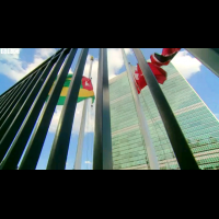 紐約聯合國總部 首度高高掛起巴勒斯坦國旗