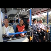 中市32輛白海豚雙節公車全移往海線服務 BRT進歷史