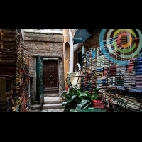 書蟲的尋寶天地，義大利威尼斯迷人小書店 Libreria Acqua Alta