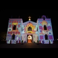 台灣最老的教堂有個最炫的光雕投影秀
