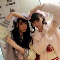 美少女都是這樣拍照的XD最近在日本女孩間「流行的POSE」♡