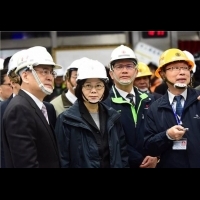 蔡英文參訪台中火力發電廠 推動台電公司能源轉型