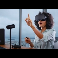 虛擬實境裝置 Oculus Rift 出貨 商店內含 30 款以上遊戲