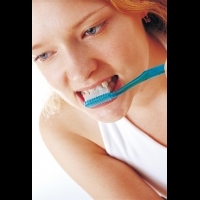 口腔保健新選擇─專利益生菌牙膏　