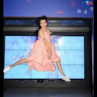 蘇運瑩踩「穩贏滑板」挺進金曲獎 〈寶貴〉洩少女心盼與林俊傑合作