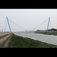 台中海線新地標 高美濕地景觀橋兼顧生態串連景點