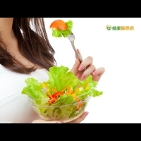 生菜沙拉涼一夏　蔬菜須汆燙殺菌去農藥