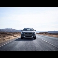 Volvo推出最強豪華越野車V90 Cross Country! 各種路面都能克服!