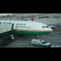 配合飛機禁運　台灣三星即起提供機場換手機服務