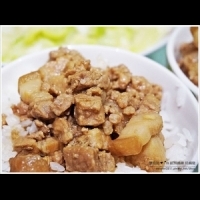 有媽媽的味道！超好吃的改良版【肉燥飯】＋好剝殼的水煮蛋只需一個步驟...孩子們絕對超級愛吃（詢問度破表）