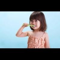 5個小訣竅，如何讓孩子練習自動自發的刷刷牙...第1招簡單又神奇！