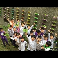 世賢國小彩虹農場成果發表　讓孩子從小培育食安觀念