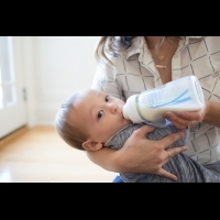 居然有防脹氣奶瓶！不能只有媽咪一個人時尚～寶寶也要擁有的潮流單品！