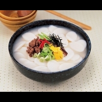 韓國過年一定要吃年糕湯！原來韓國人農曆新年時是這樣過的...5項新年文化大解密！