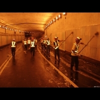 北市隧道3/1牆面清洗　請用路人避開作業路段