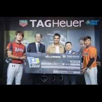 TAG Heuer持續擔任2017中華職棒官方時計伙伴 馬志翔與中職球星現場玩翻天