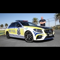 澳洲警方「嫌棄」 Mercedes-AMG GLE 63 S Coupe，澳洲賓士「再貼」 E43 Sedan上陣！