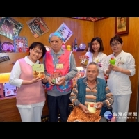 稻香柑仔店開幕　百歲奶奶歡喜慶生　　