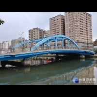 安平望月橋「換新衣」　22日進行塗裝工程