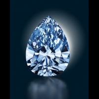 每日拍賣行濃彩藍色鑽石 有望創日本拍賣紀錄
