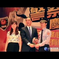 新北慶祝警察節　朱立倫頒獎表揚模範警察
