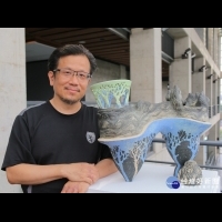 簡志達陶塑個展全新創作　展出不同山水樣貌