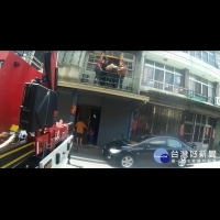 體重破百男子昏迷　消防車吊掛送醫救回