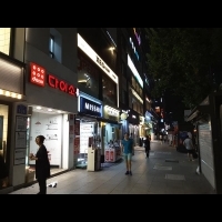 【韓半島隨筆】單調的首爾街頭　背後的哀愁