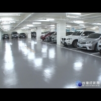 五星級停車空間　竹市稅務局停車場改善啟用