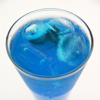 這個藍色飲料不僅天然又有益健康   但這兩種人不能喝