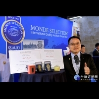 青農茶師劉博緯再度勇奪「世界金牌獎」　獲世界品質評鑒大賞肯定