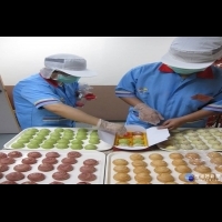嘉南療養院推出病友自製健康月餅禮盒　呼籲民眾訂購做愛心