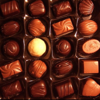 不是磨碎可可就好，巧克力製程還包含「發酵」與「去酸」